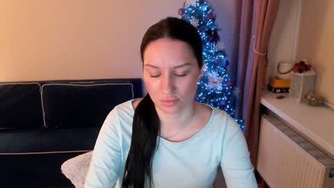 Heaven girl online show from February 5, 2025, 7:20 pm