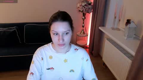 Heaven girl online show from March 22, 2026, 6:22 pm