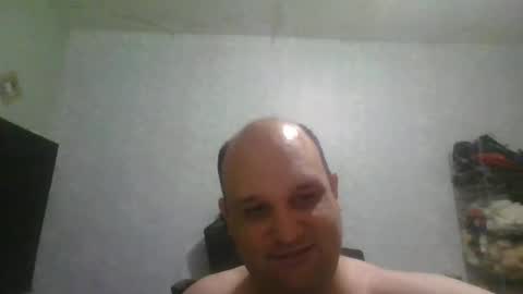 Snapshot of heavy_rebellxc chatting on July 3, 2026, 7:04 am Heavy Rebell online show from July 3, 2026, 7:04 am