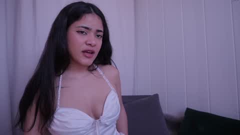 hecate333 online show from December 19, 2024, 3:52 pm