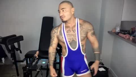 Snapshot of hectorramirezxxx chatting on February 2, 2025, 9:30 am LockedThug online show from February 2, 2025, 9:30 am