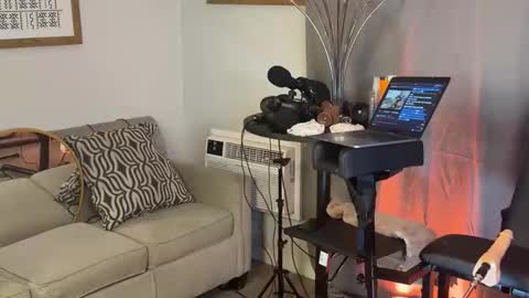 Snapshot of hectorramirezxxx chatting on December 21, 2025, 2:30 am LockedThug online show from December 21, 2025, 2:30 am