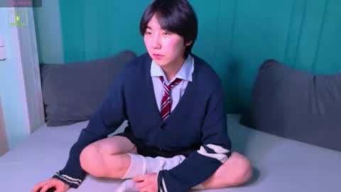 HEEJIN online show from November 28, 2025, 8:22 pm