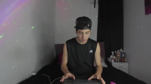 heellboy_ online show from April 30, 2026, 6:20 am