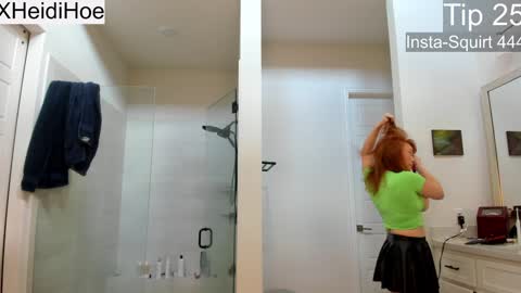 Snapshot of heidiandfriends chatting on January 27, 2025, 6:31 pm Manyvids    online show from January 27, 2025, 6:31 pm