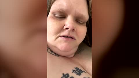 heidimackey2 online show from April 18, 2026, 7:40 pm