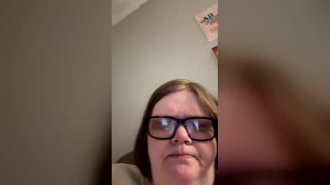 heidimackey2 online show from April 19, 2026, 2:38 pm