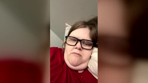 heidimackey2 online show from April 20, 2026, 9:12 am