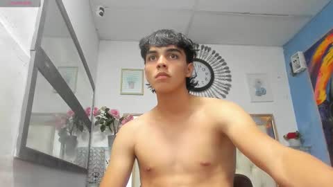 Snapshot of heiker_ chatting on March 8, 2025, 2:34 am heiker_ online show from March 8, 2025, 2:34 am