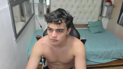 Snapshot of heiker_ chatting on September 28, 2025, 2:39 am heiker_ online show from September 28, 2025, 2:39 am