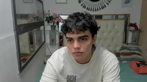 Snapshot of heiker_ chatting on October 9, 2025, 2:42 am heiker_ online show from October 9, 2025, 2:42 am
