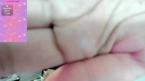 Hela   Independent model online show from March 3, 2026, 7:53 pm