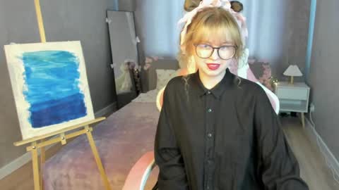 Helen Carson online show from April 21, 2026, 2:51 am