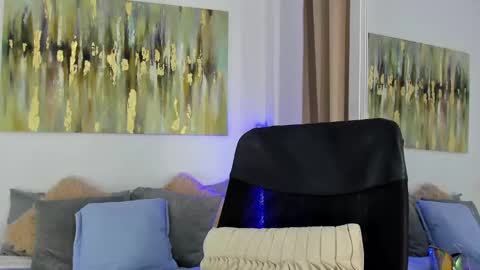Snapshot of helena_santos01 chatting on January 25, 2025, 6:13 pm Helena Santos online show from January 25, 2025, 6:13 pm