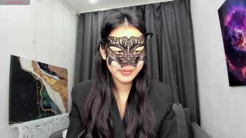 Hi I am Helen online show from April 18, 2026, 2:04 am