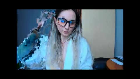 Helena online show from April 2, 2026, 2:47 pm