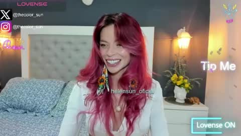 Helen online show from May 22, 2026, 2:08 am
