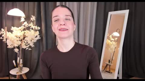 Helen online show from March 1, 2025, 2:37 am