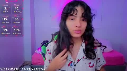 Helia Transfem and Amy online show from May 7, 2026, 2:17 am