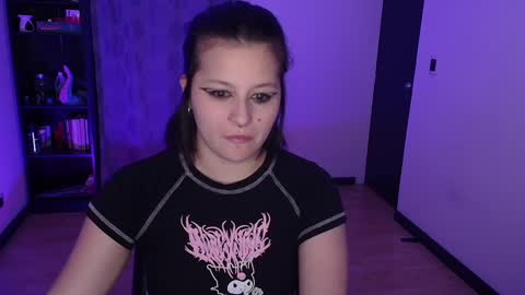 Snapshot of hell_dancer_ chatting on February 7, 2025, 2:29 am Lexa online show from February 7, 2025, 2:29 am