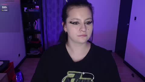 Snapshot of hell_dancer_ chatting on February 19, 2025, 2:01 am Lexa online show from February 19, 2025, 2:01 am