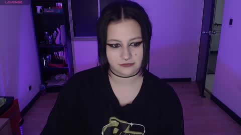 Snapshot of hell_dancer_ chatting on February 26, 2025, 2:37 am Lexa online show from February 26, 2025, 2:37 am