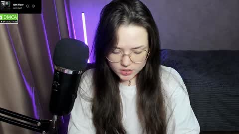 Red online show from January 8, 2025, 9:55 pm