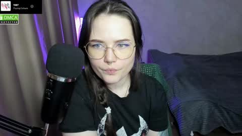 Red online show from February 18, 2025, 10:14 pm