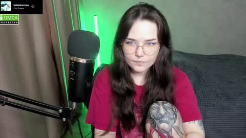 Red online show from March 11, 2025, 6:52 pm