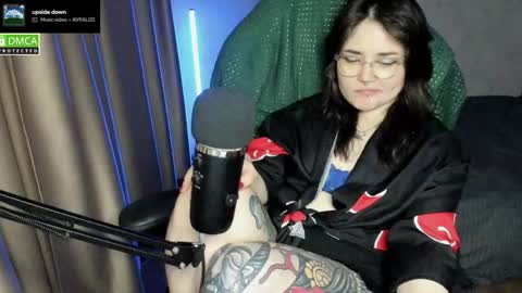 Red online show from May 16, 2026, 8:18 pm