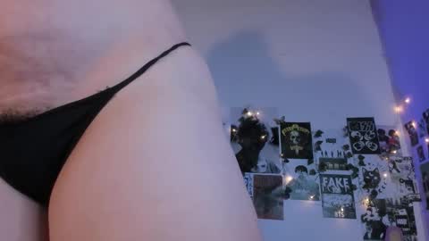 hellen online show from February 24, 2026, 4:43 am