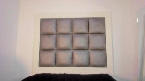 hellen__smith_ online show from September 20, 2025, 12:50 pm