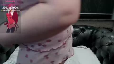 Snapshot of hellen_miller__ chatting on June 29, 2026, 1:33 pm Hellen online show from June 29, 2026, 1:33 pm