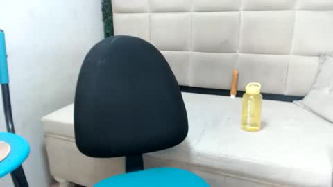 Snapshot of hellen_queensex chatting on February 27, 2025, 11:59 pm hellen_queensex online show from February 27, 2025, 11:59 pm