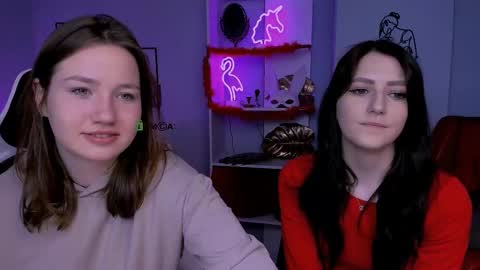 Snapshot of helli_belli chatting on March 5, 2025, 8:21 pm Helli online show from March 5, 2025, 8:21 pm