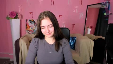 Helli online show from April 11, 2026, 7:07 pm