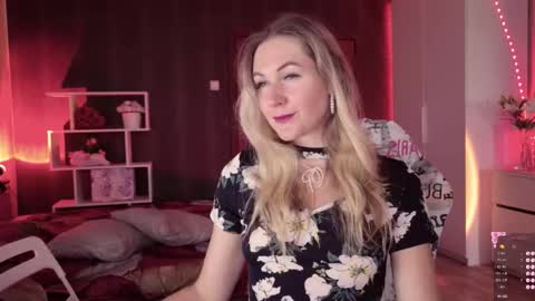 Alisia  Monday to Friday from 10 am to 4 pm GMT 2 online show from September 25, 2025, 8:18 am