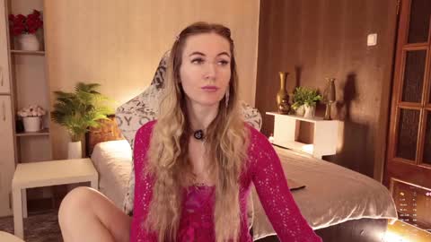 Snapshot of hello_lisha chatting on April 23, 2026, 8:13 am Alisia Monday to Friday from 10 am to 4 pm GMT 2 online show from April 23, 2026, 8:13 am