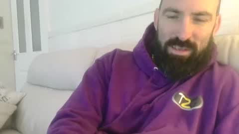 hellobunbunx0 online show from October 14, 2025, 8:37 am