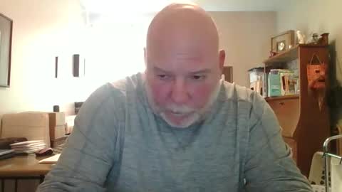 Snapshot of helloforfun111 chatting on January 18, 2026, 4:11 pm helloforfun111 online show from January 18, 2026, 4:11 pm