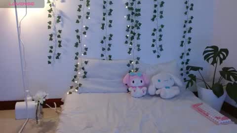 hellokitty_valery1 online show from February 22, 2026, 11:47 pm