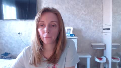 Snapshot of hellokittykaty chatting on April 28, 2026, 6:18 am Victory online show from April 28, 2026, 6:18 am