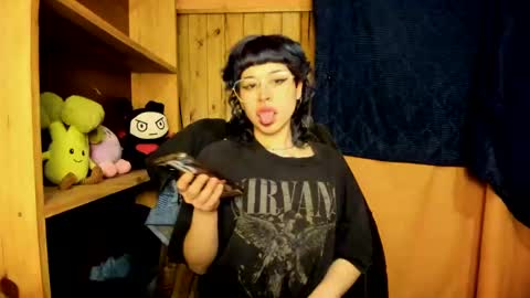 Snapshot of helokitkat chatting on October 21, 2025, 1:17 am helokitkat online show from October 21, 2025, 1:17 am