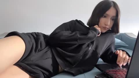 Eva online show from September 26, 2025, 6:06 am