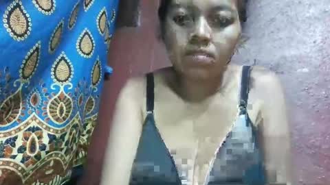 Snapshot of henitsaldy chatting on September 27, 2025, 7:08 pm henitsaldy online show from September 27, 2025, 7:08 pm