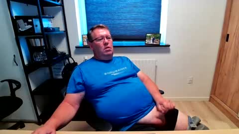 Snapshot of henrikrp1971 chatting on July 17, 2026, 11:17 am henrikrp1971 online show from July 17, 2026, 11:17 am