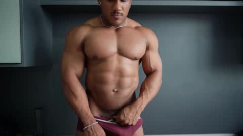 Snapshot of henrimusclee chatting on February 17, 2026, 1:51 pm Henri online show from February 17, 2026, 1:51 pm