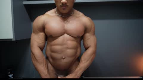 Snapshot of henrimusclee chatting on March 14, 2026, 11:32 pm Henri online show from March 14, 2026, 11:32 pm
