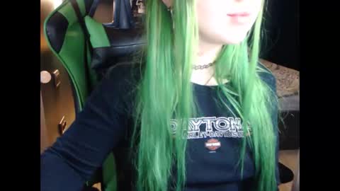 Snapshot of hentaishiing chatting on September 16, 2025, 11:44 am Hentaishiing online show from September 16, 2025, 11:44 am