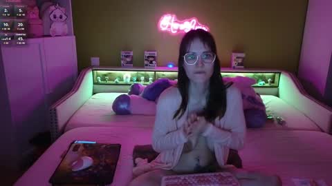 HeraLuna  online show from February 14, 2025, 11:09 pm